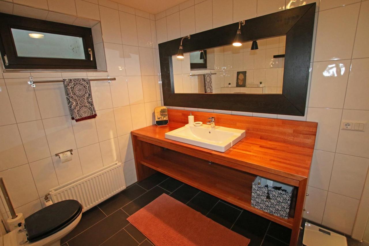 Hunsrueck Valley View Apartment With Cedar Sauna Bruschied Exteriör bild