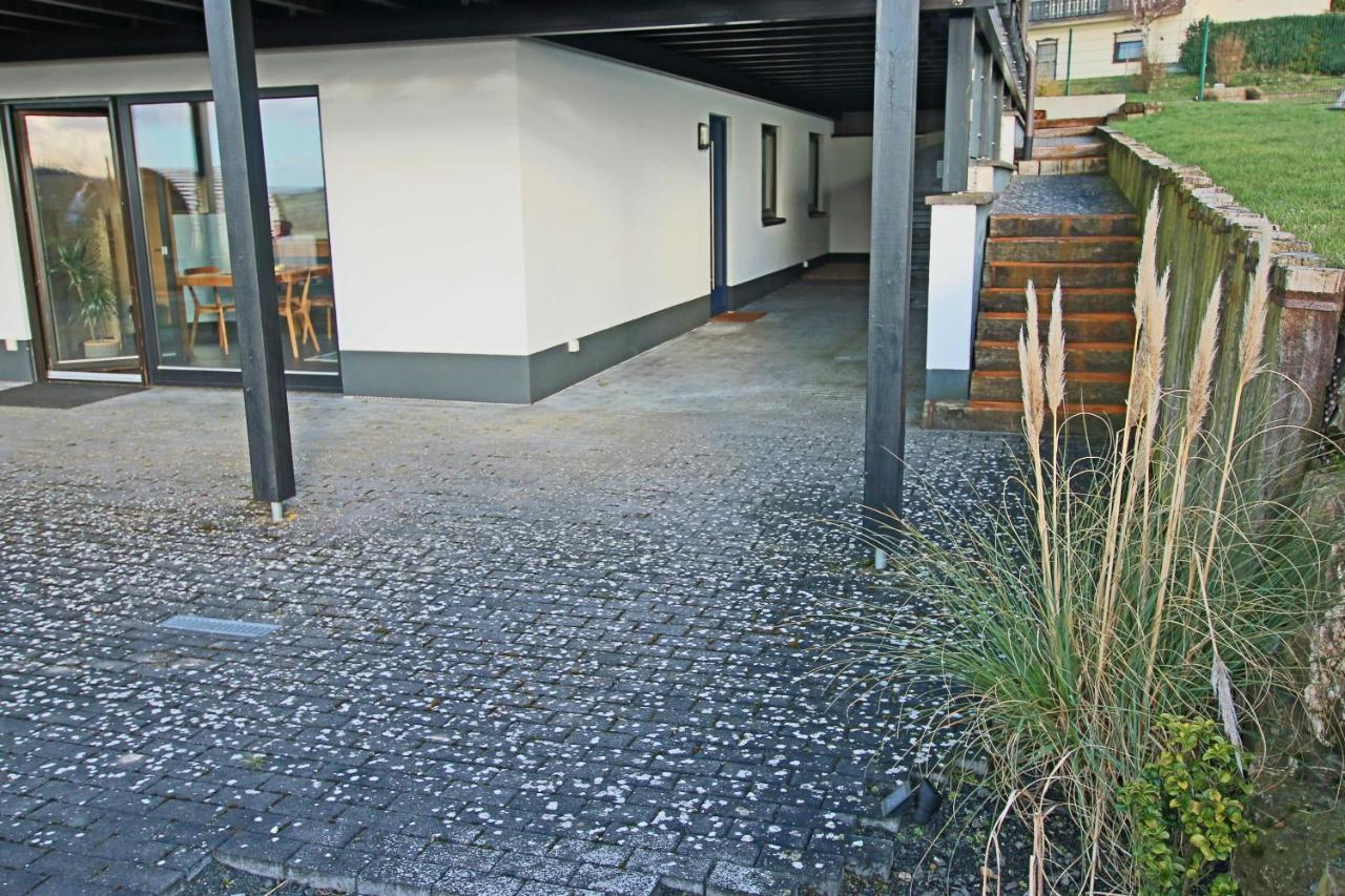 Hunsrueck Valley View Apartment With Cedar Sauna Bruschied Exteriör bild